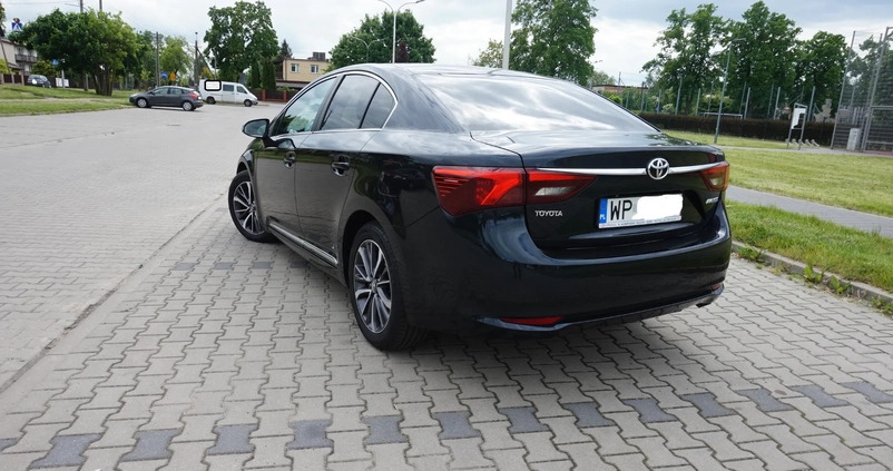 Toyota Avensis cena 65500 przebieg: 120000, rok produkcji 2015 z Płock małe 232